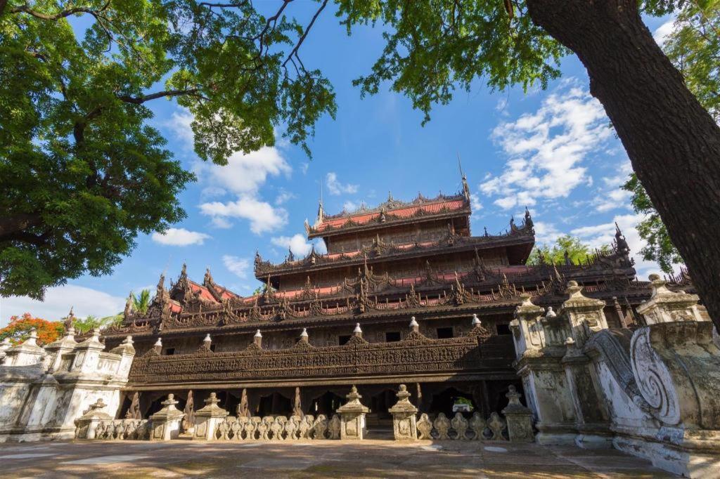Hilton Mandalay Hotel Exterior foto